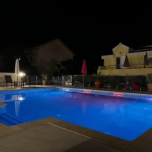 villa-luna-trogir.splithotels.org/